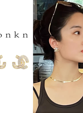 巨好看双C字母耳环女独特漂亮耳钉S925银针新款高级气质大气耳饰