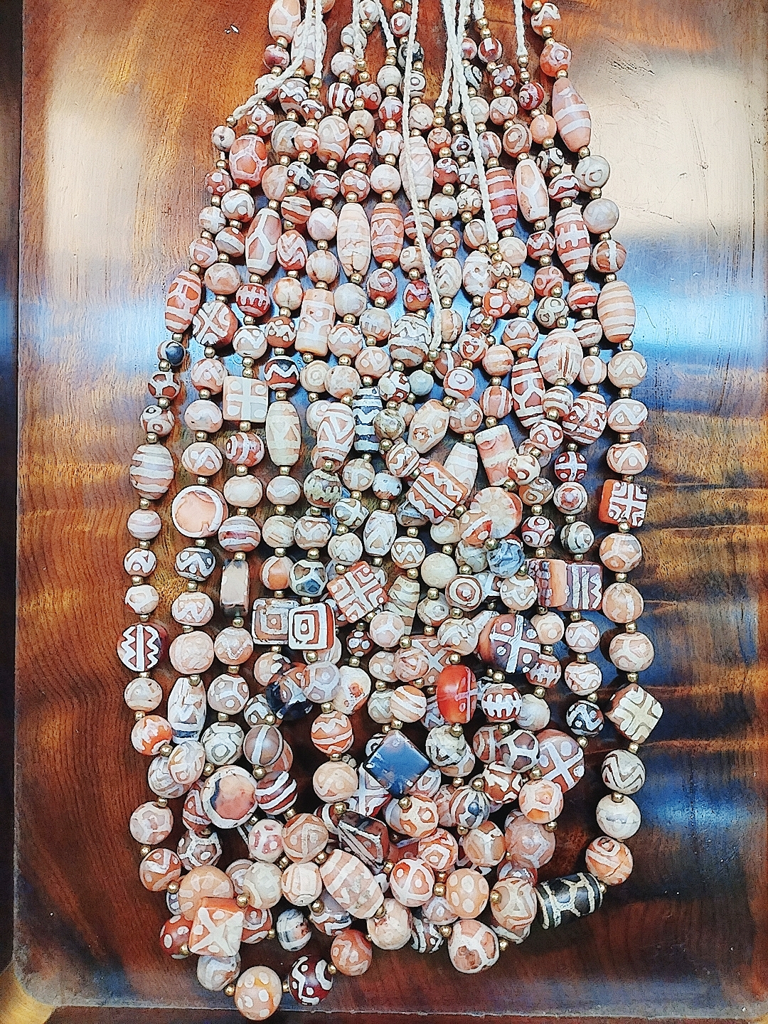 骠系蚀花红玉髓.萨孟蚀花红玉髓.项链手链.随机发货.完美主义慎拍