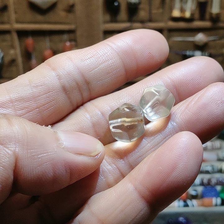 老白水晶11.5六棱一组满百包邮