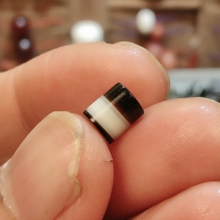 6x6.7千年也门堕珠满百 包邮