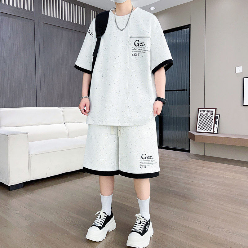 夏季撞色短袖短裤运动套装男生青少年潮流时尚印花酷帅穿搭两件套
