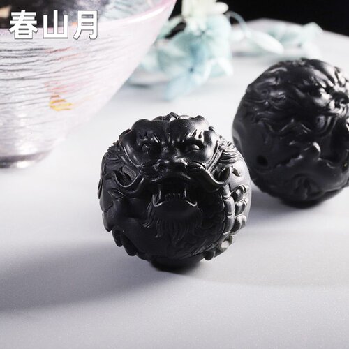 新疆和田玉石墨玉龙珠回纹