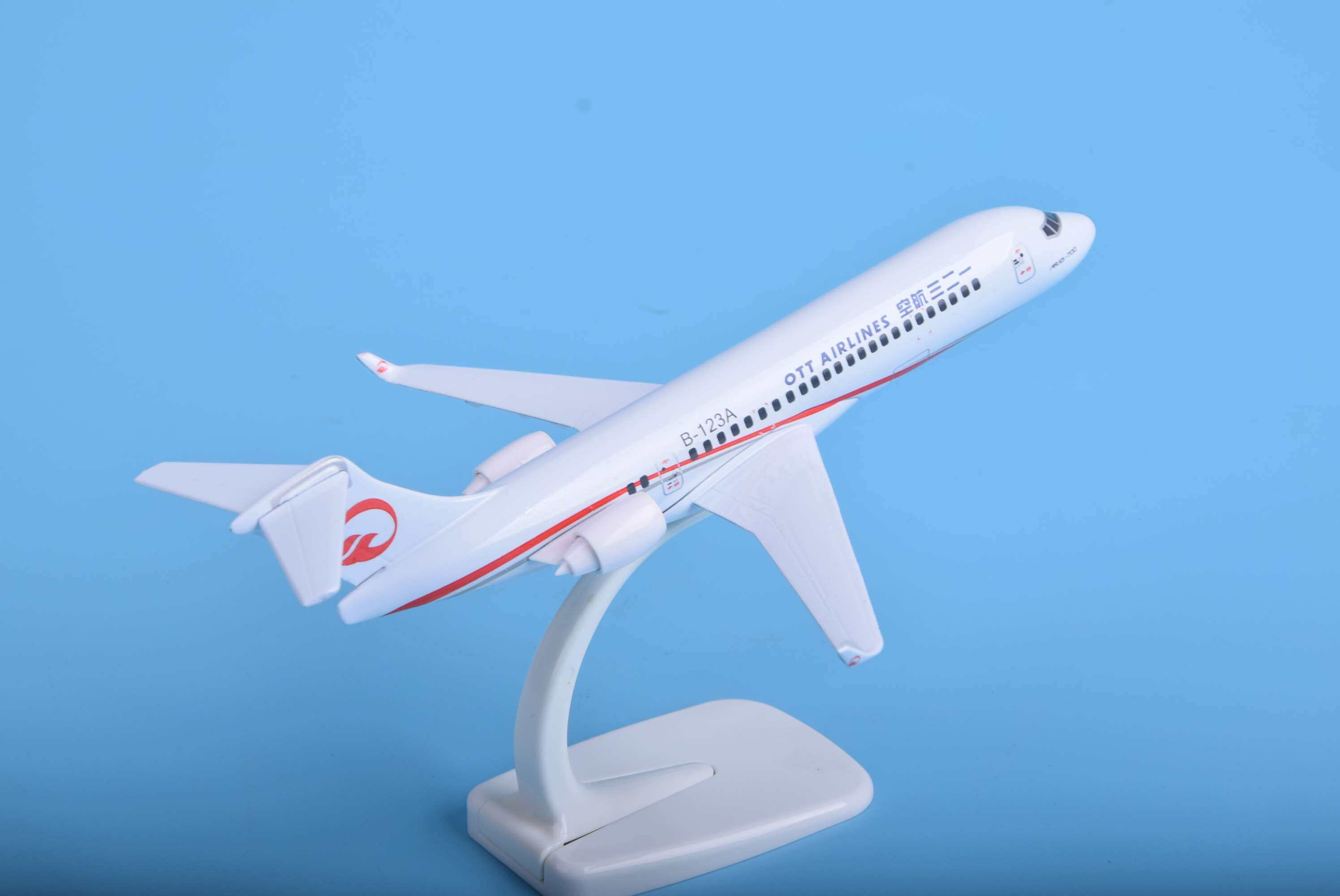 高档c919中国商飞20cm实心合金仿真飞机模型客机静态航模摆件arj
