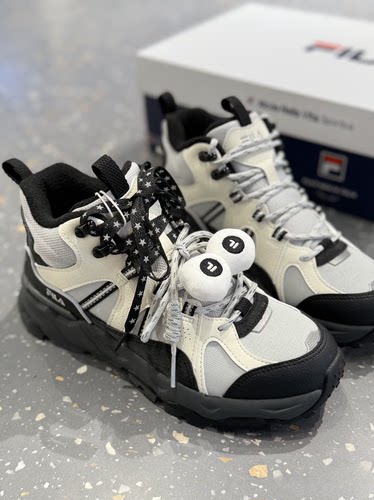 FILA斐乐满天星中帮加绒老爹鞋女鞋休闲鞋2025冬季保暖厚底运动鞋