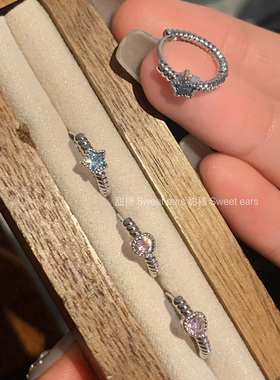 蓝色星星素圈耳环女双耳洞搭配钛钢小巧精致麻花爱心耳扣耳圈拧扣