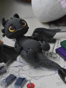 手工编织材料包DIY钩针毛线无牙仔训龙玩偶自制挂件手钩自己做