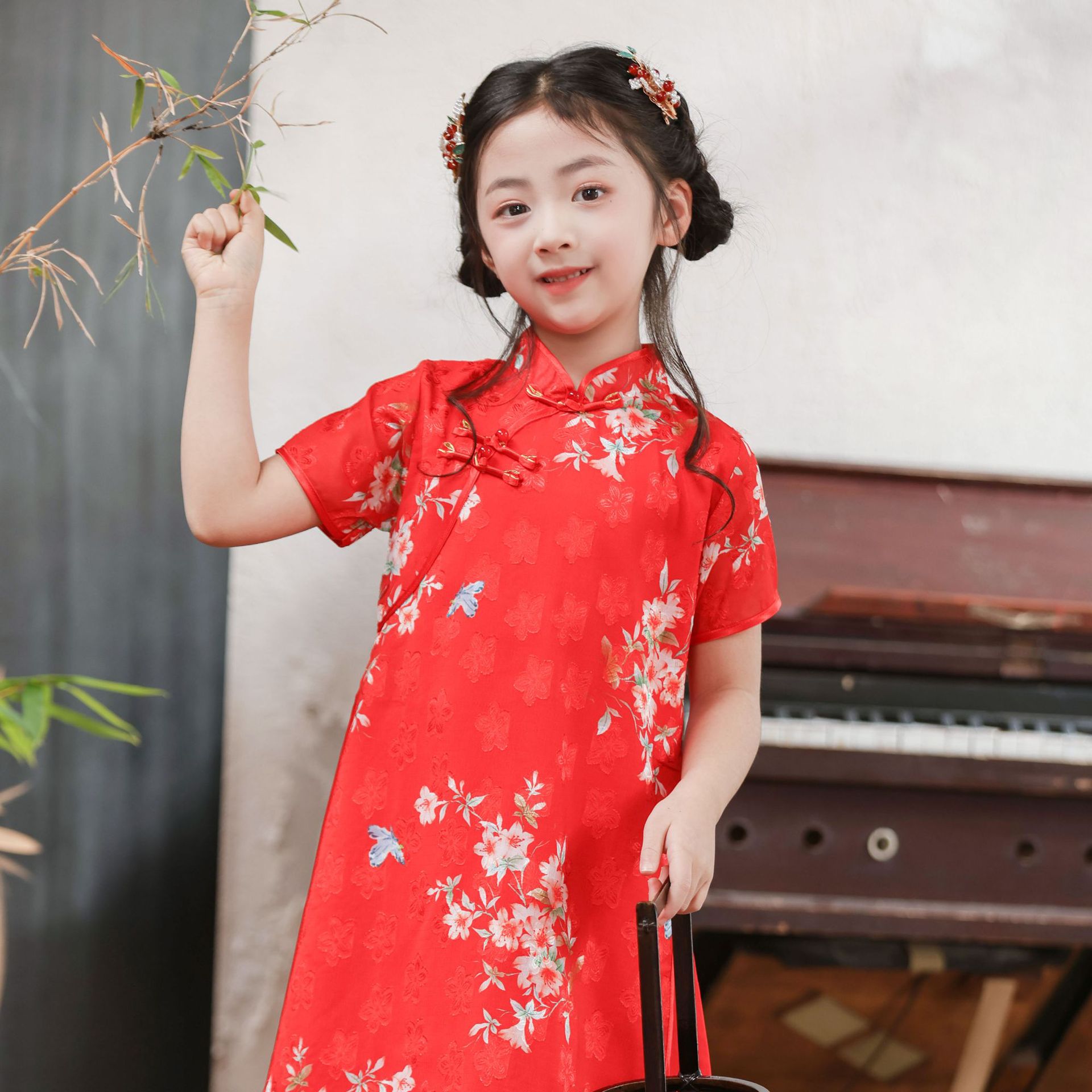 儿童旗袍表演服2026新款女童中国风唐装复古民族风红色长款旗袍裙