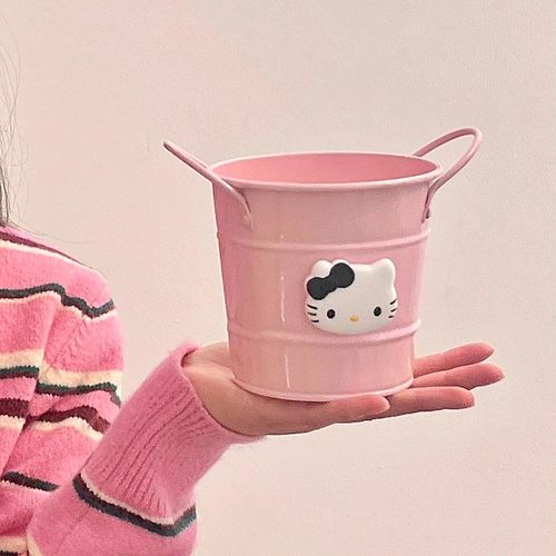 ins可爱少女心凯蒂猫桌面收纳桶大容量小众新款化妆品收纳筒笔筒