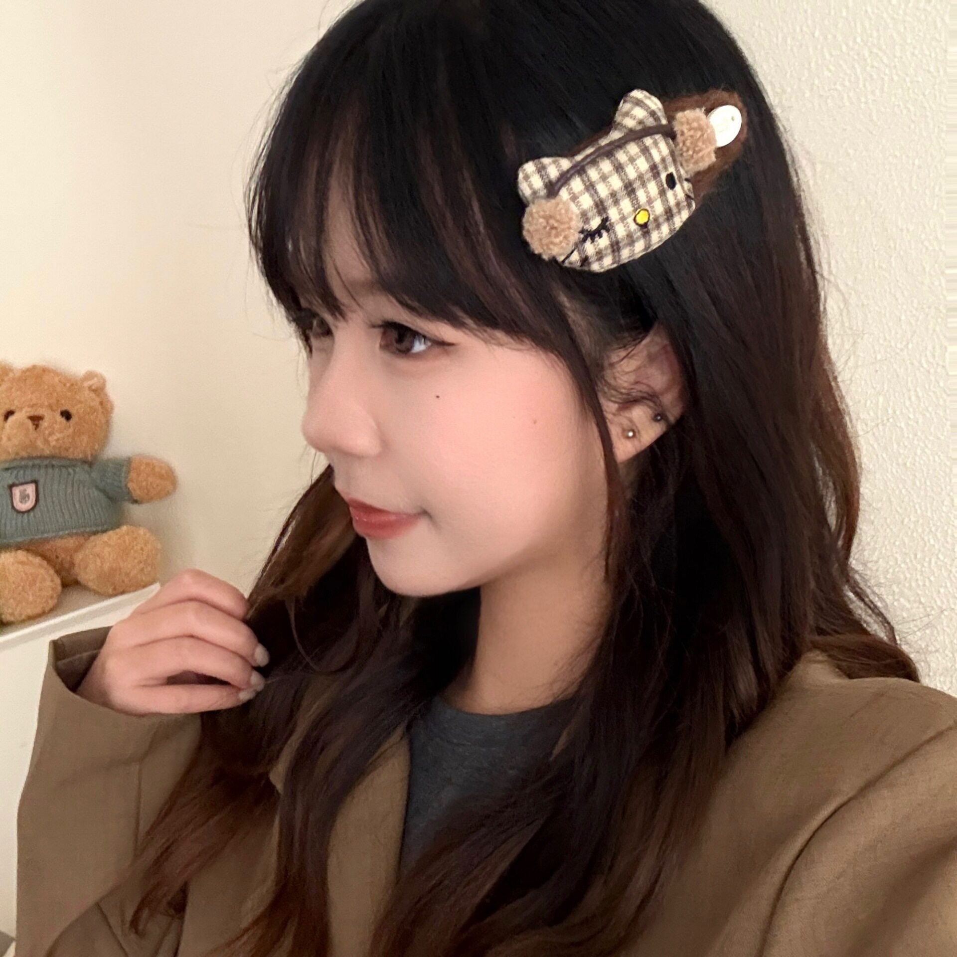 义乌小礼品毛绒耳机发饰玩偶侧边毛毡夹水滴刘海夹碎发夹少女可爱