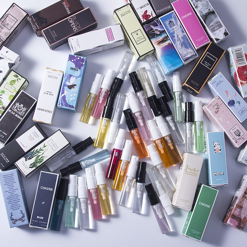 薄利多销3ml试用装喷雾男女士持久淡香水跨境特价品牌Q版香水小城