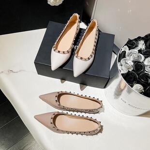 CAMILA KSENIA官方店2025新款女秋季铆钉漆皮瓢鞋晚晚风软底单鞋