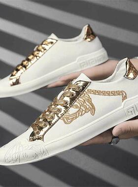 香港男鞋2025新款真皮软底透气白色男鞋可达奢华欧洲站多功能休闲