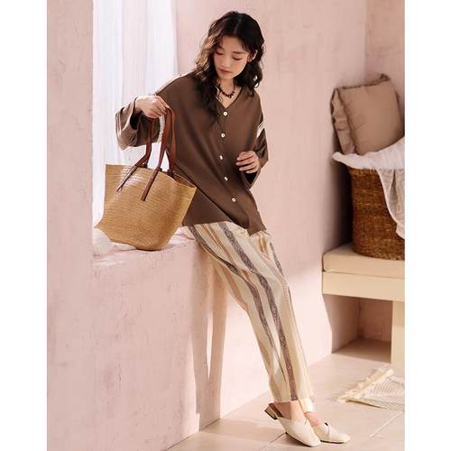 做作的摆拍「Daily Gtra」睡衣女春秋季莫代尔开衫无领家居服套装