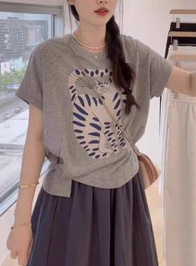 法国Rouje Dsyle猫咪印花短袖t恤女大码胖MM侧扣收腰百搭显瘦上衣