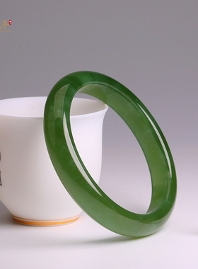 精品新疆和田玉碧玉手镯天然碧玉