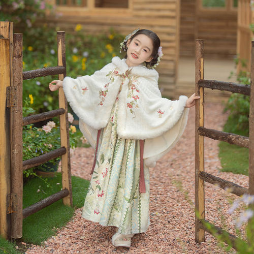 十三余童装超仙连衣裙冬季