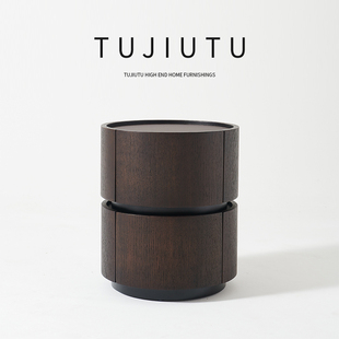 2025设计师新款意式极简实木多层板床头柜马鞍皮卧室小户型床边柜