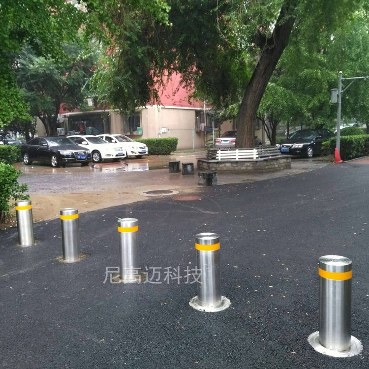 自动伸缩液压路桩LED警示防撞