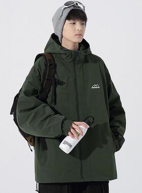 2023秋款连帽夹克D802F61白底模特