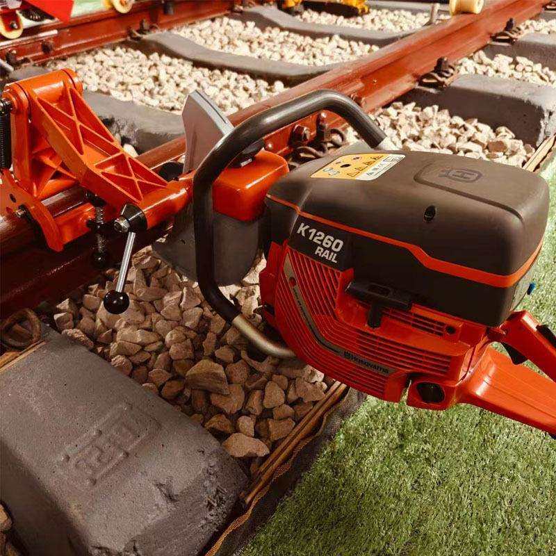 K1260手持式钢轨切割机进口原动力内燃切轨机K1270内然锯轨机