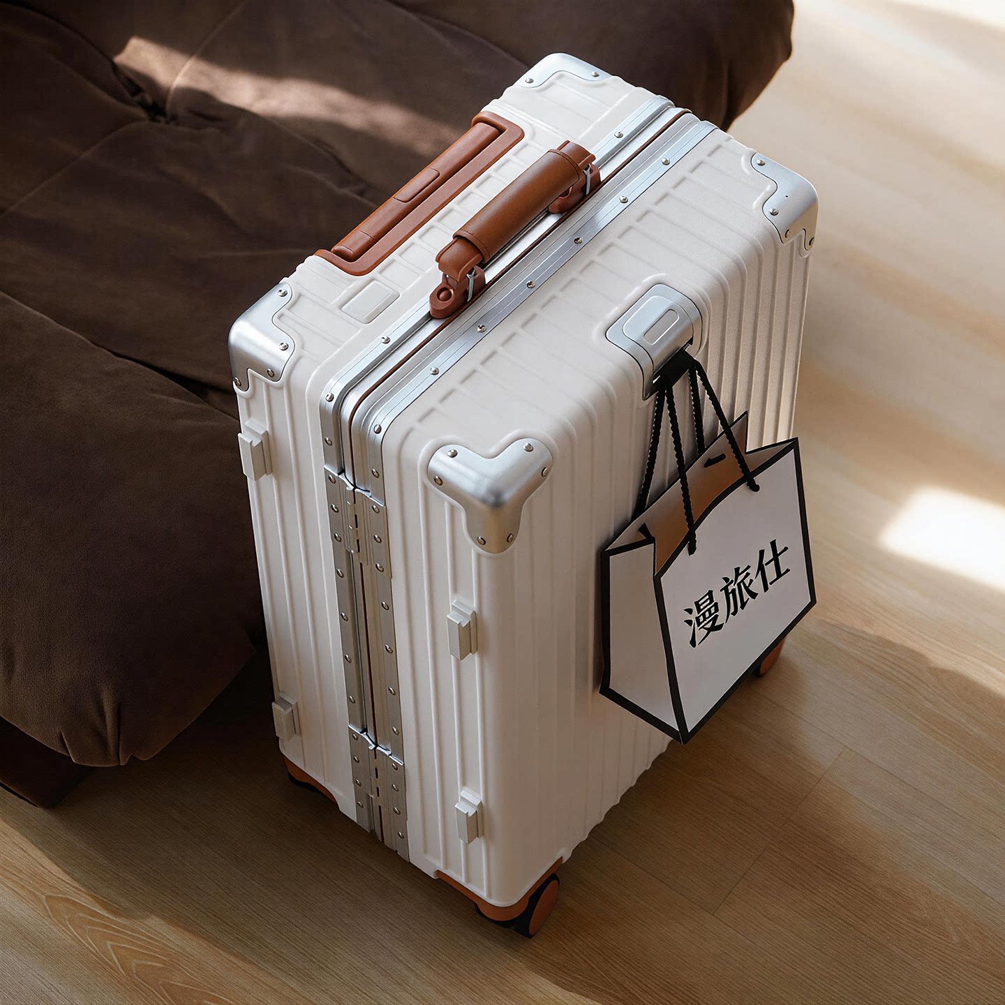 品牌行李箱旅行箱铝框20撞色拉杆箱万向轮24女男26耐用28寸皮箱子