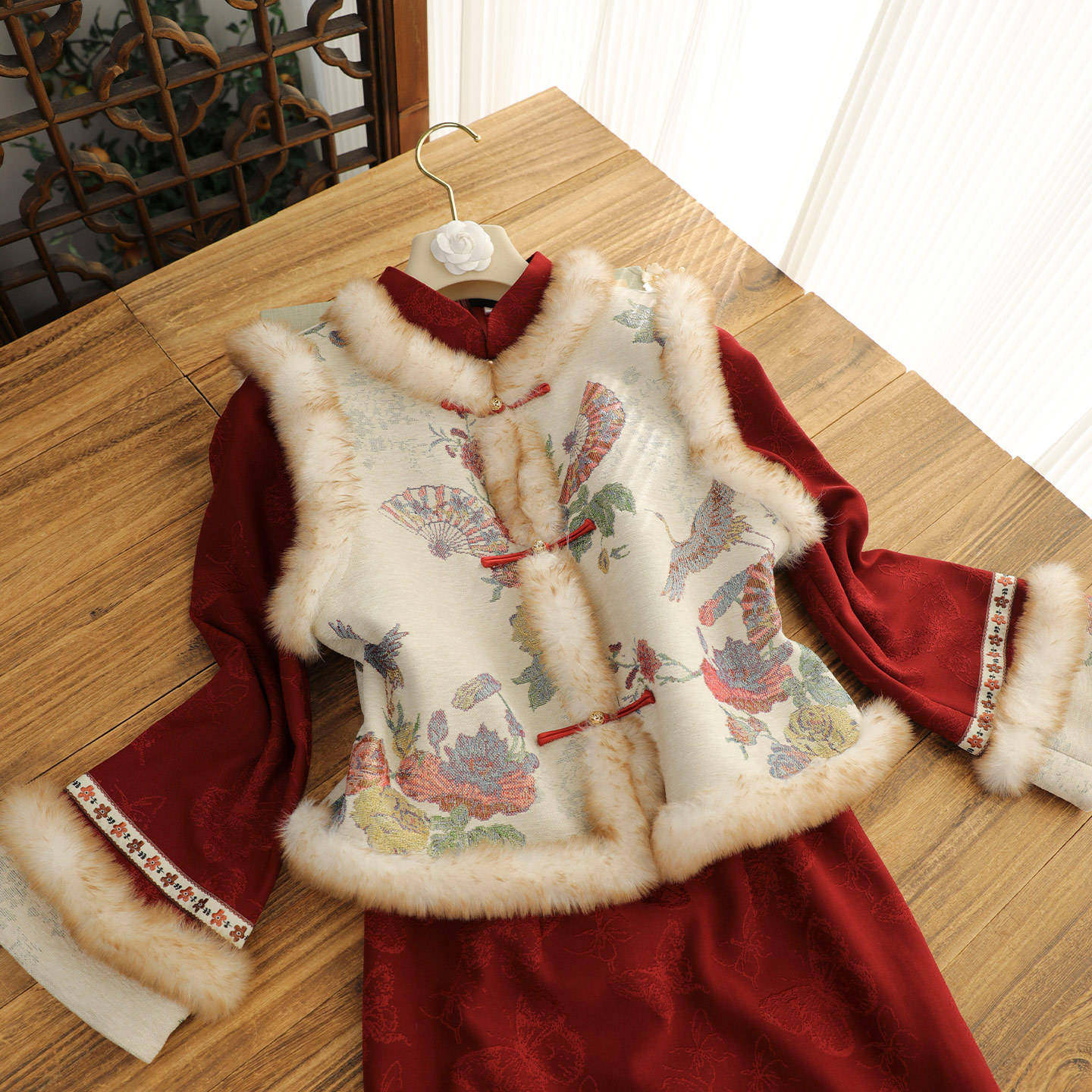 新款俏娘鱼红色复古新中式旗袍马甲两件套2025冬装加绒保暖拜年服,女装/女士精品,旗袍,淘宝优惠券,粉丝福利购,淘宝优惠卷