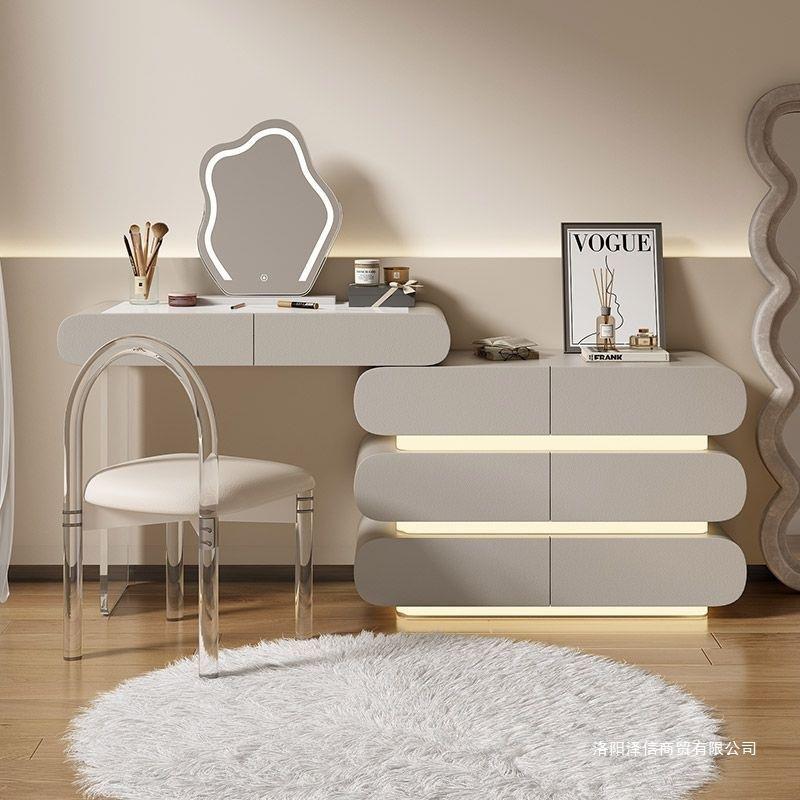 梳妆台小户型窄小化妆桌高级家居卧室现代简约北欧轻奢