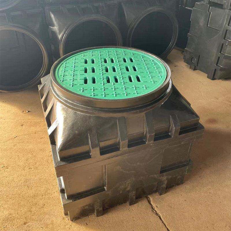 定制滚塑异形中空件OEM玩具压汽油清洗机车马槽奶牛水箱来样