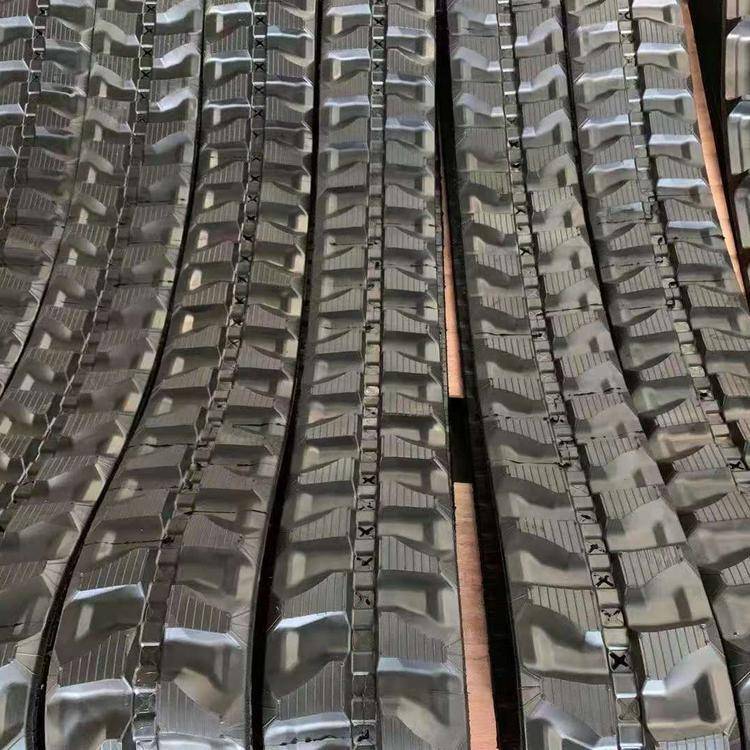 挖掘机履带胶 沃尔沃EC135BLC筋履带胶块 橡胶履带输送带全车配件