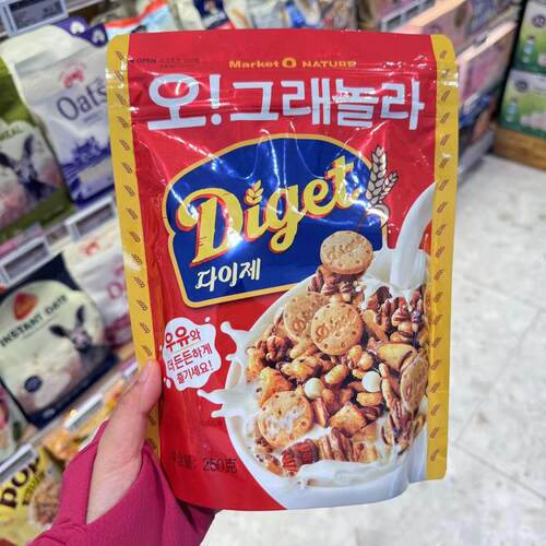 Ole超i市国韩进口Oron巧克OXC力糙米蜂蜜杏仁麦鱼片麦片250g