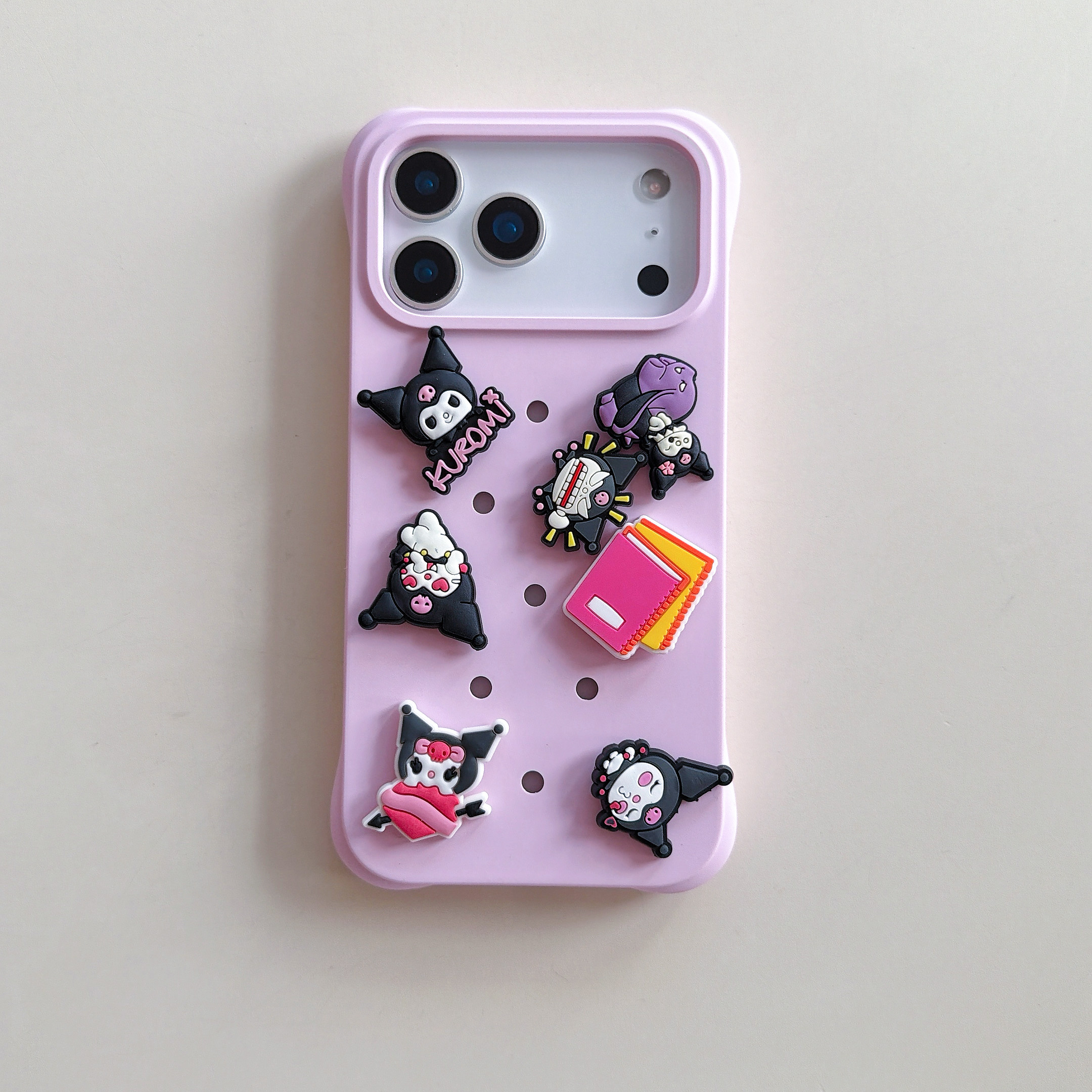 野壳适用苹果17手机壳透粉洞洞鞋卡通iphone17promax