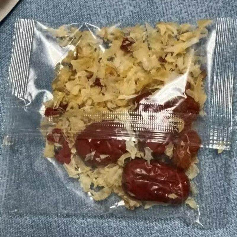 红枣银耳羹桂圆枸杞原料代早餐养生饮品纯天然鲜炖银耳羹软糯香浓
