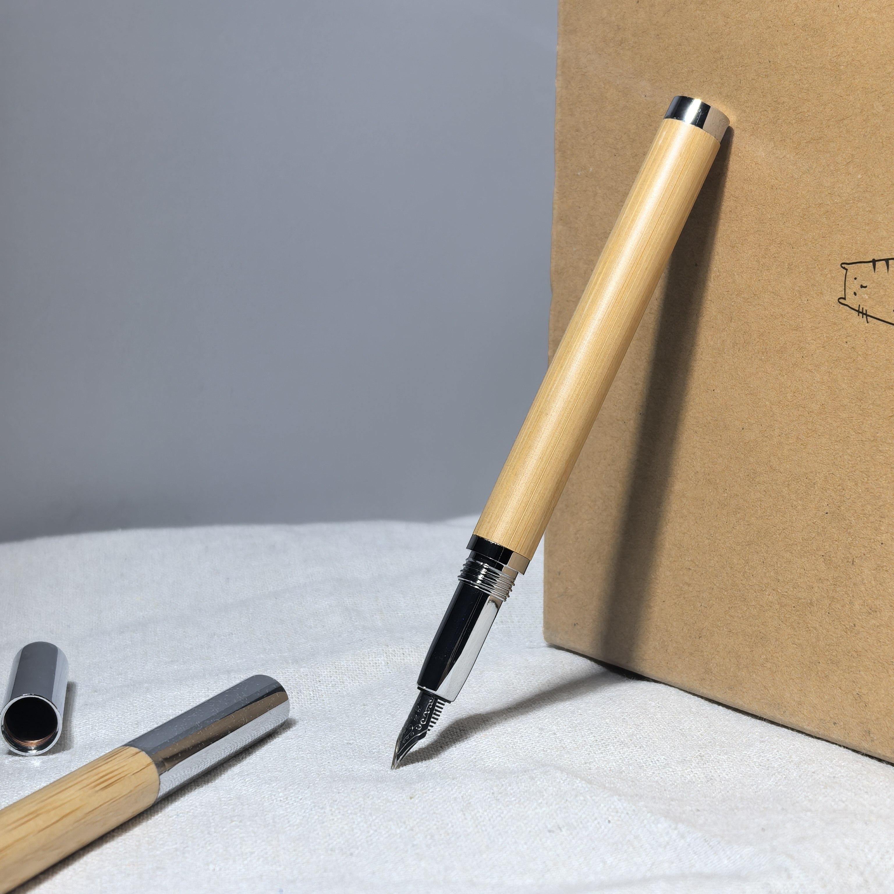 万柏黄铜原木钢笔男士高档练字专用成人可换墨囊高颜值女生精致练字礼盒装教师专用F尖竹木钢笔