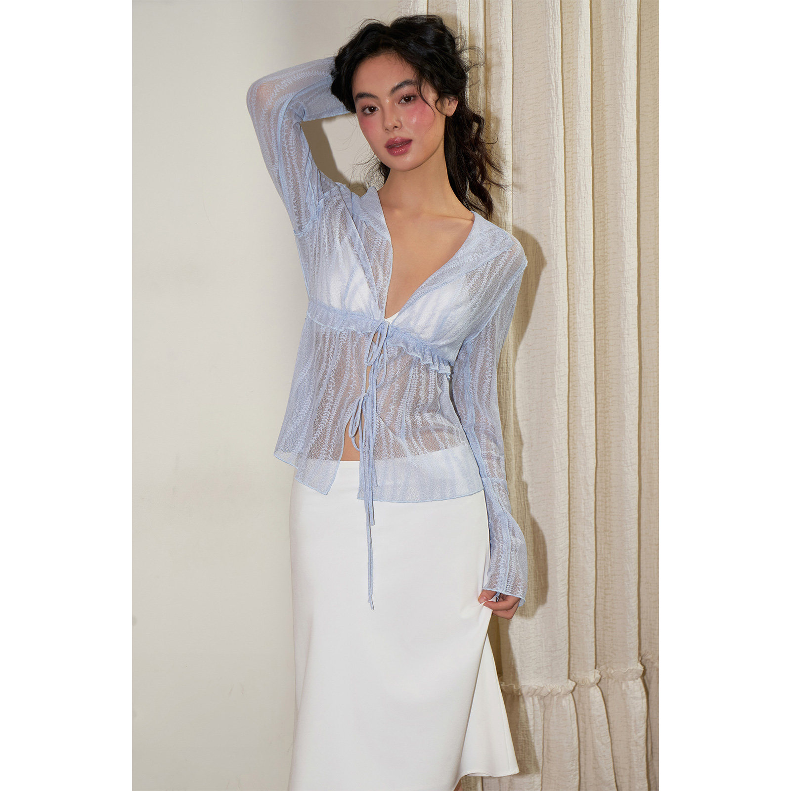 PynkiSwear 浅蓝色/米色V领绑带弹力蕾丝开衫女夏微透防晒小外套