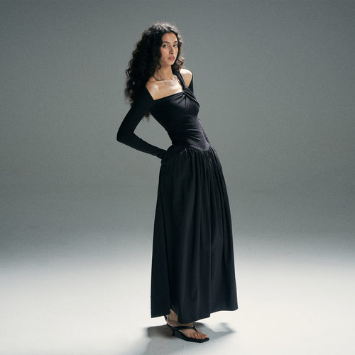 PynkiSwear 黑色/灰色斜肩挂脖长裙女修身露肩A字度假裙