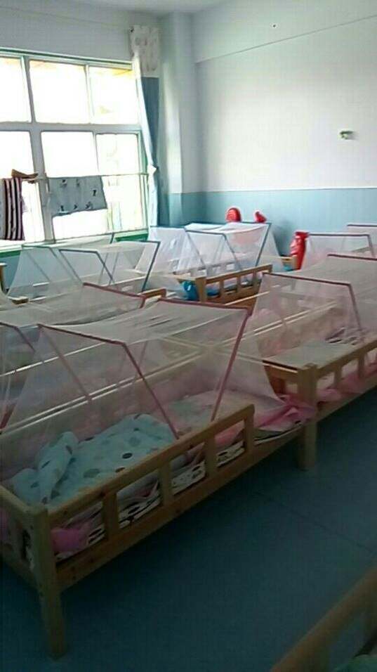 幼儿园午睡床蚊帐折叠防蚊罩结实小床宿舍床上下床耐用儿童床