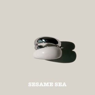 SESAME SEA法式风银色金属戒指女简约光面圆形指环简约奶白珐琅