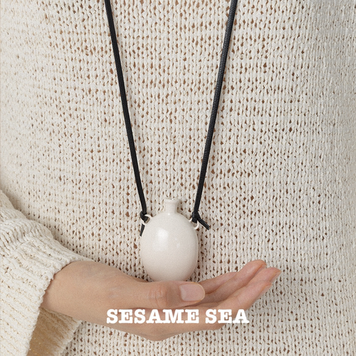 SESAMESEA极简瓷瓶造型项链
