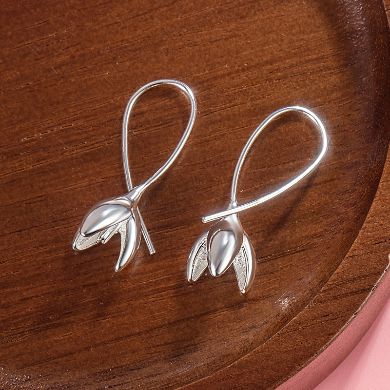 新款玉兰花耳钩女气质时尚百搭夏