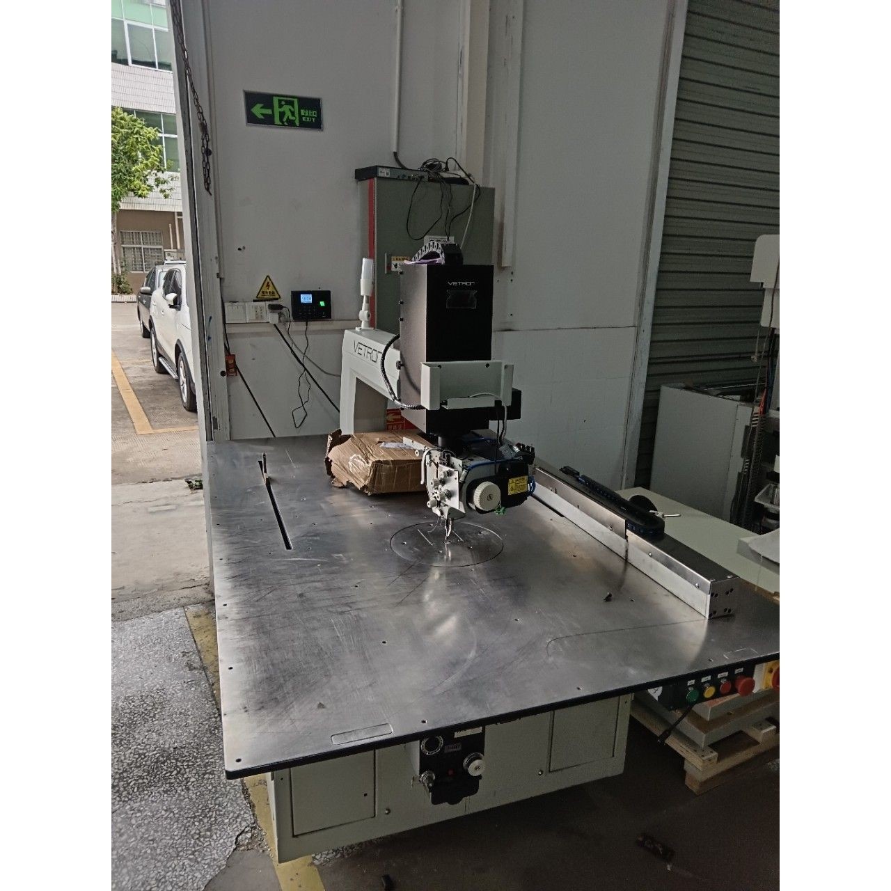 臂式360旋转头花样缝纫机 汽车内饰箱包手袋软体家居高品质车线