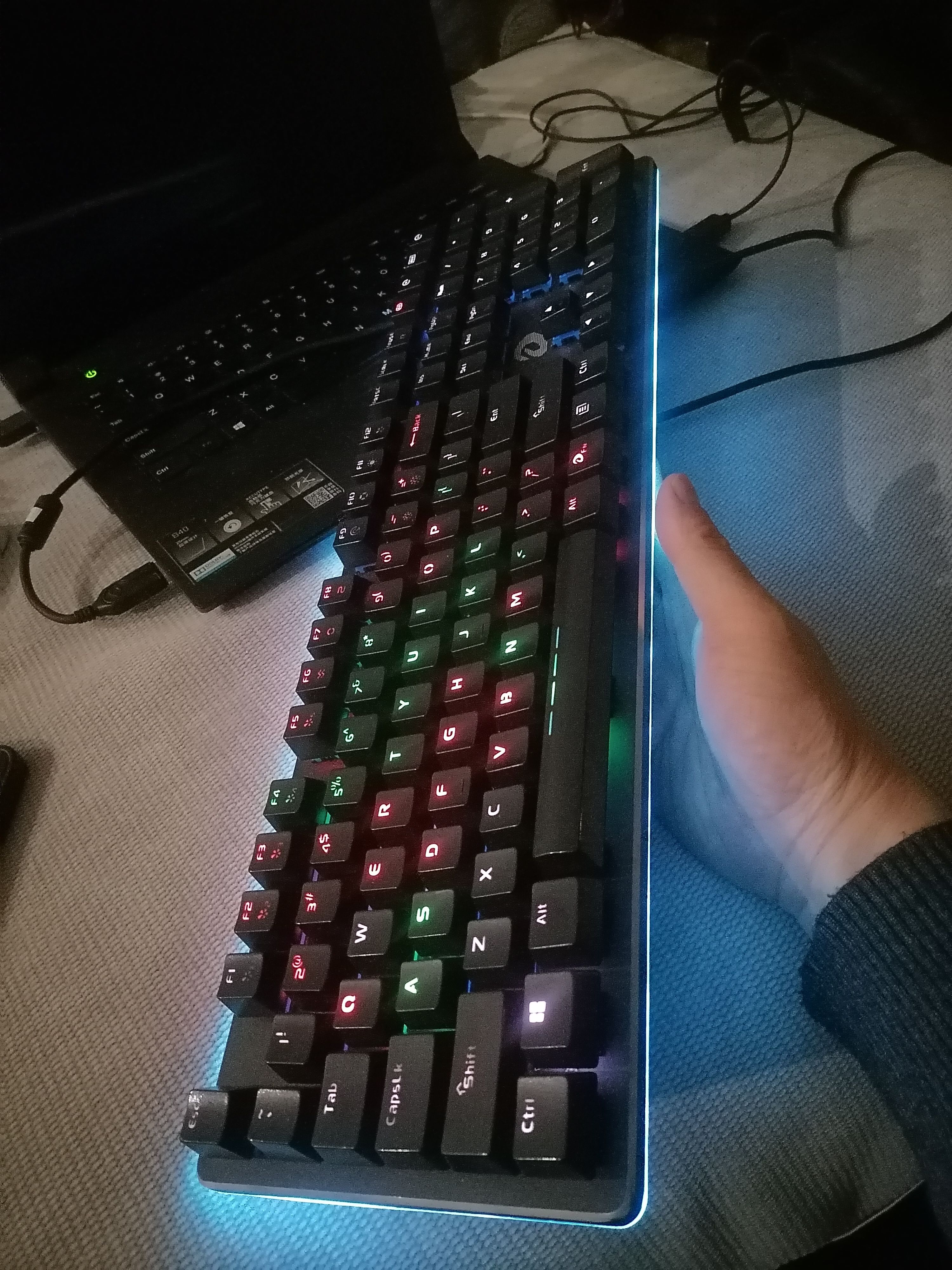 网吧正品达尔优ck565电竞游戏有线光轴插拔轴混光机械键盘RGB