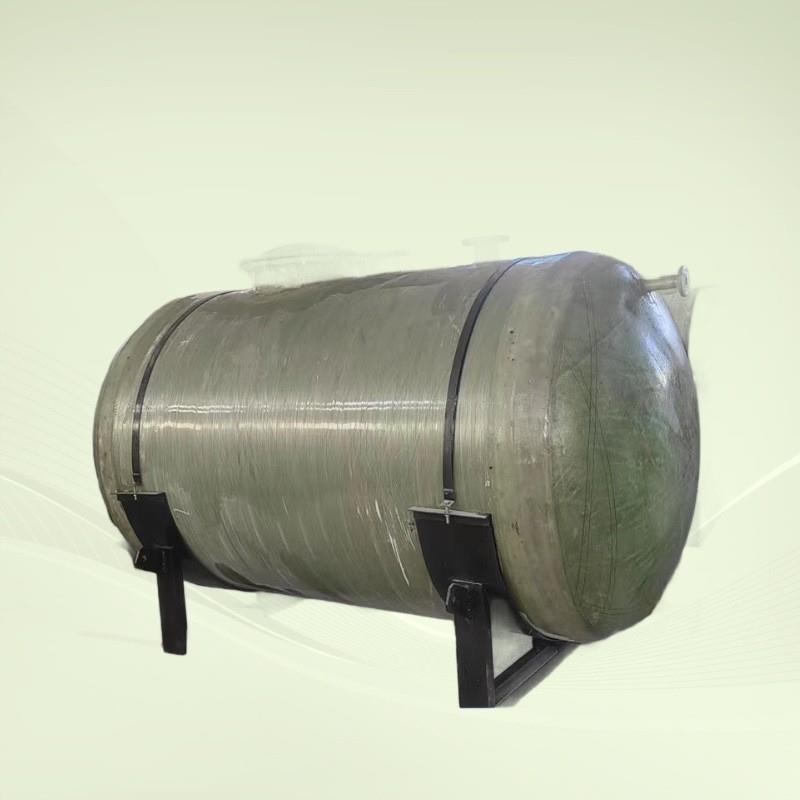 玻璃钢缠绕式储罐厂家定制大型玻璃钢立式卧式储罐玻璃钢盐酸储罐