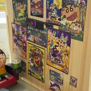 日系小新卡通海报墙贴蜡笔小新拍照背景墙壁纸卧室装饰宿舍装饰