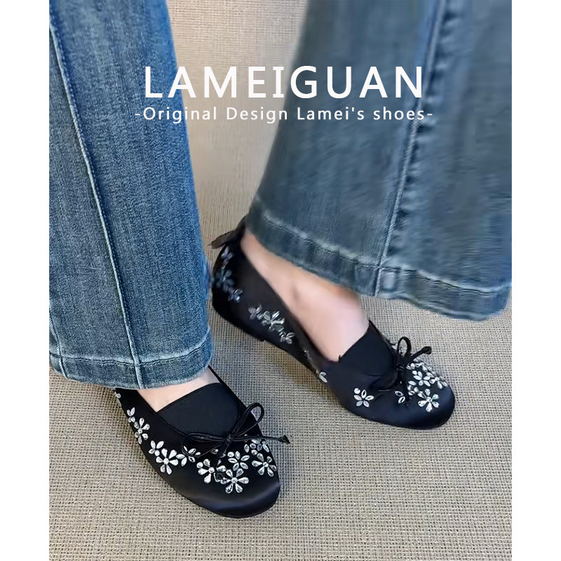 复古黑色水钻平底圆头单鞋女2026夏季新款法式浅口一脚蹬芭蕾舞鞋