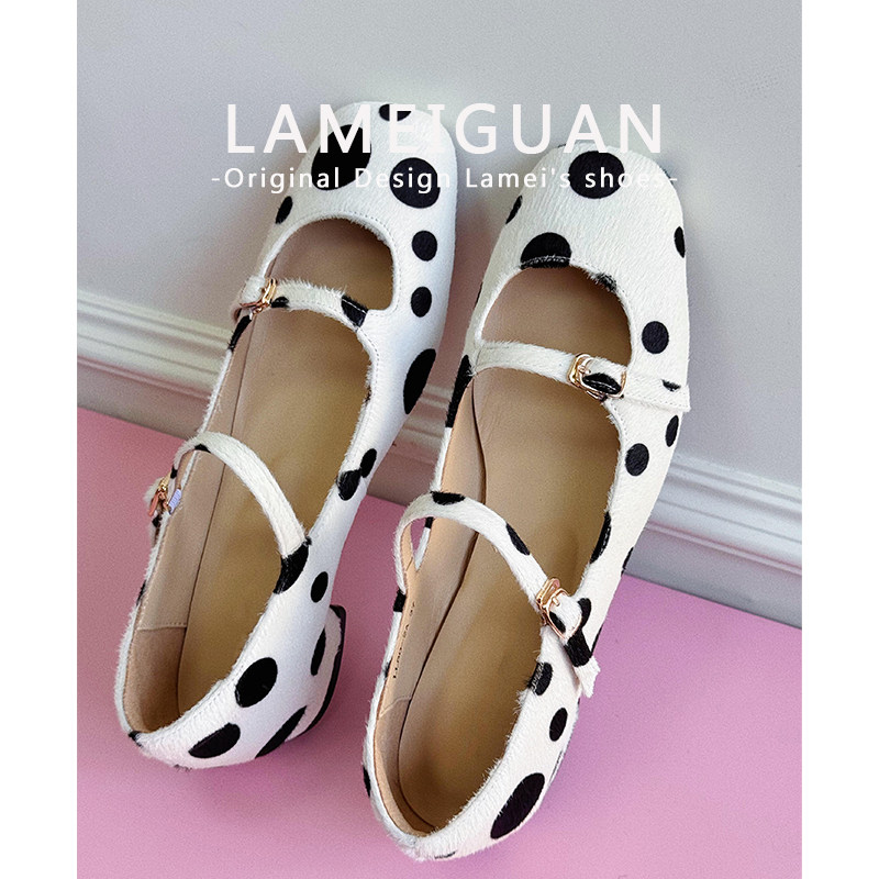 法式波点马毛扣带玛丽珍鞋女春2026新款白色气质浅口粗跟高跟单鞋