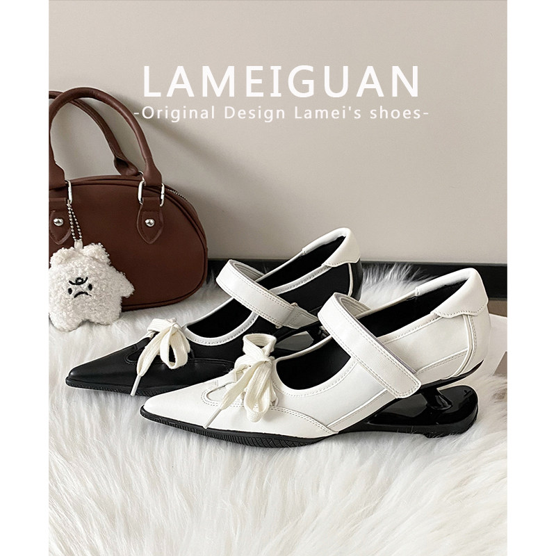 运动风尖头魔术贴异型跟单鞋女2026新款白色法式蝴蝶结浅口高跟鞋