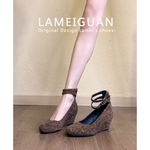 复古豹纹一字带通勤坡跟单鞋女春2026新款绝美性感浅口圆头高跟鞋