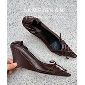 咖色复古尖头系带坡跟单鞋 绝美气质浅口中古高跟鞋 女2026春季 新款