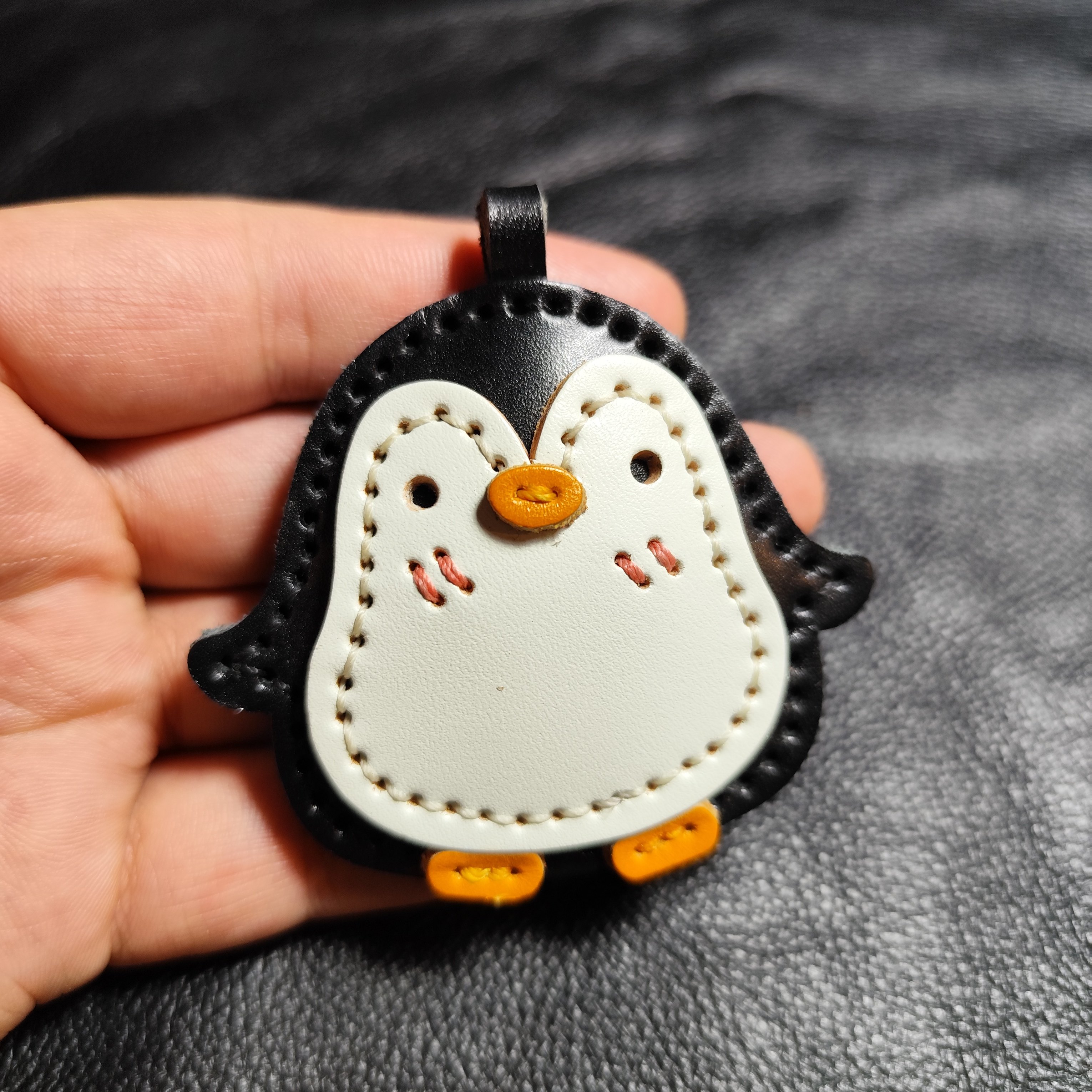 手工真皮牛皮挂件可爱包包挂件汽车钥匙扣挂饰创意企鹅,服饰配件/皮带/帽子/围巾,包挂件,淘宝优惠券,粉丝福利购,淘宝优惠卷