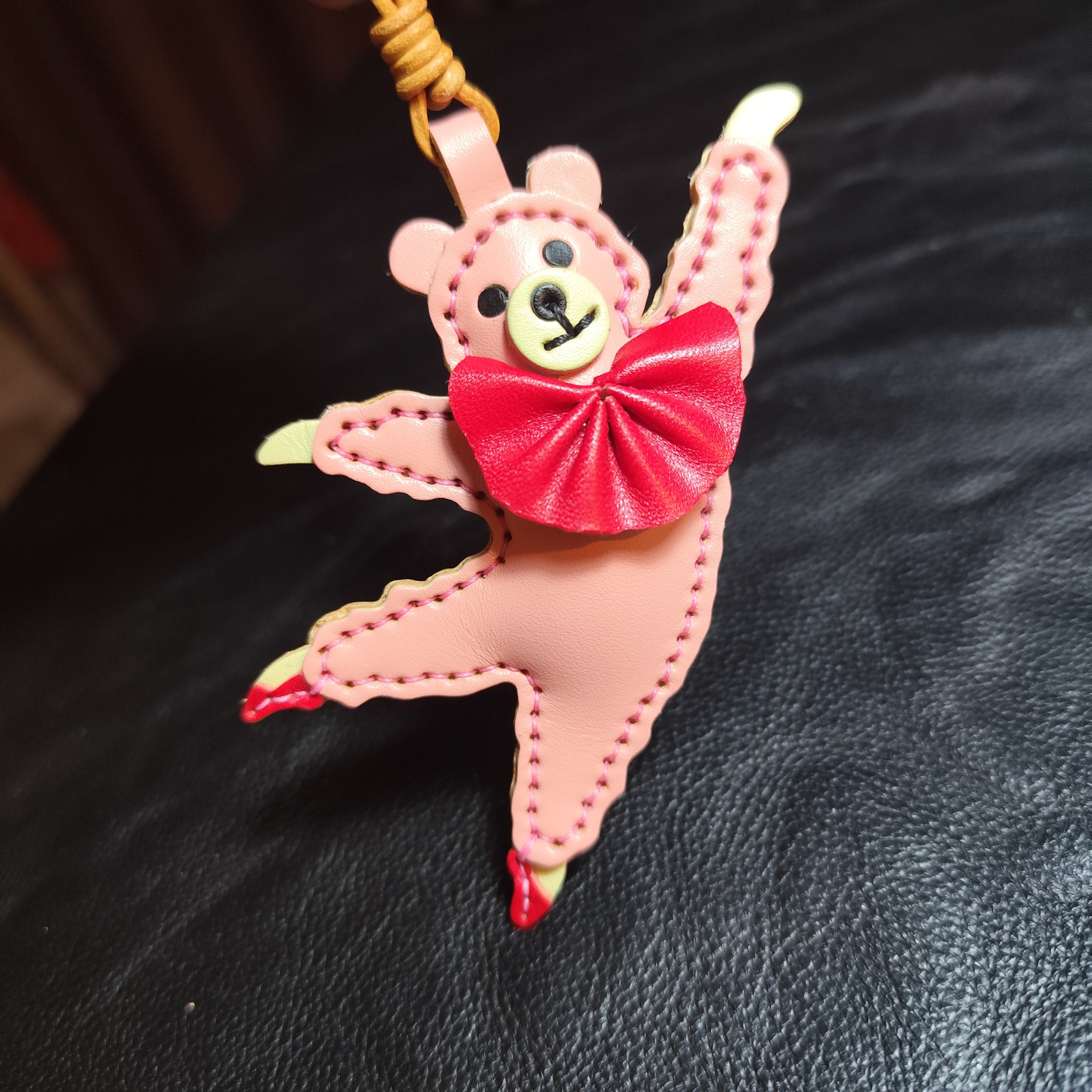 手工皮具挂件真皮包挂件高级感小熊跳舞熊,服饰配件/皮带/帽子/围巾,包挂件,淘宝优惠券,粉丝福利购,淘宝优惠卷